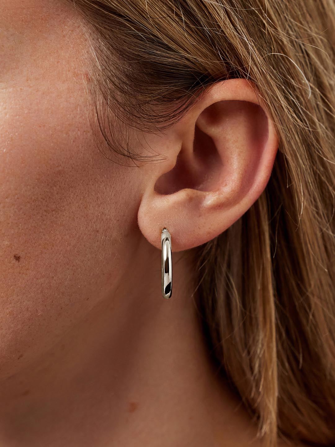 White Gold Hoop Earrings - White Gold Classic Hoops Medium by MAVERA
