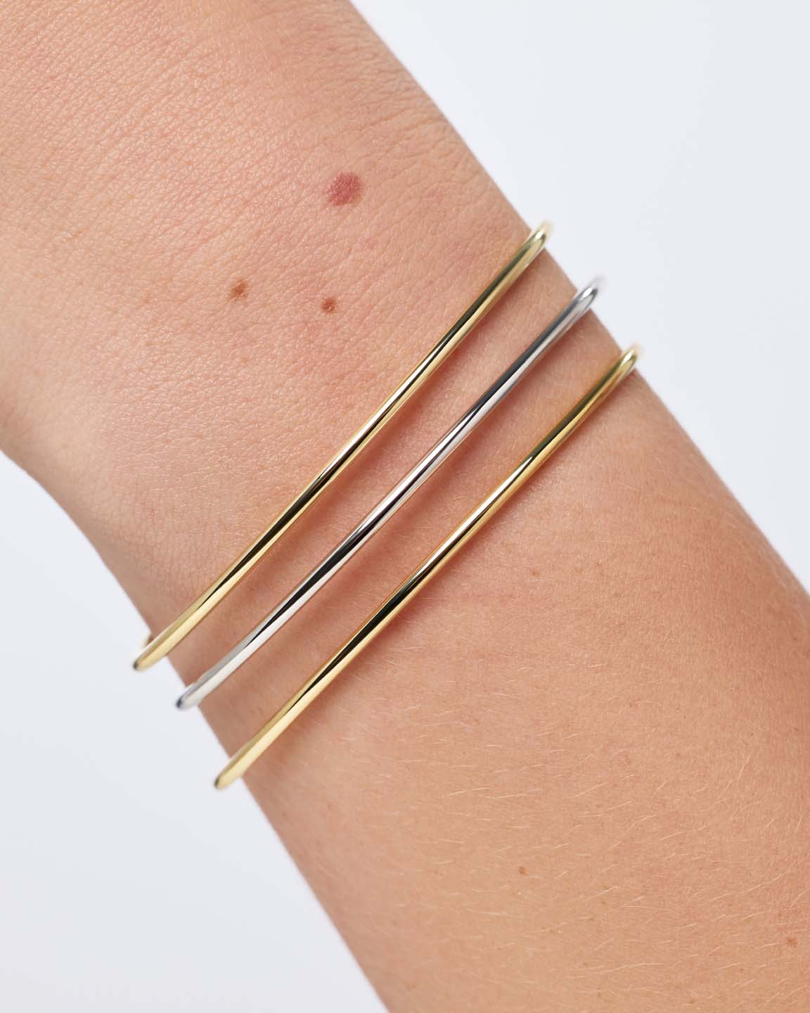 Silver Bangle - Carter Silver (2mm) by MAVERA