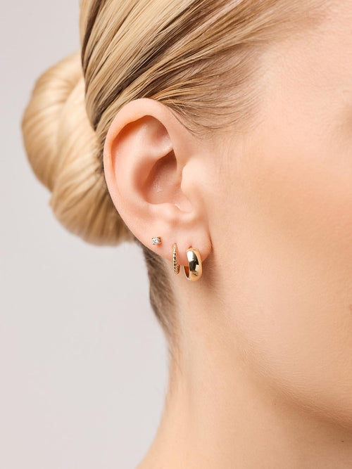 18K gold-plated - Gold Slim Twist Hoops by MAVERA