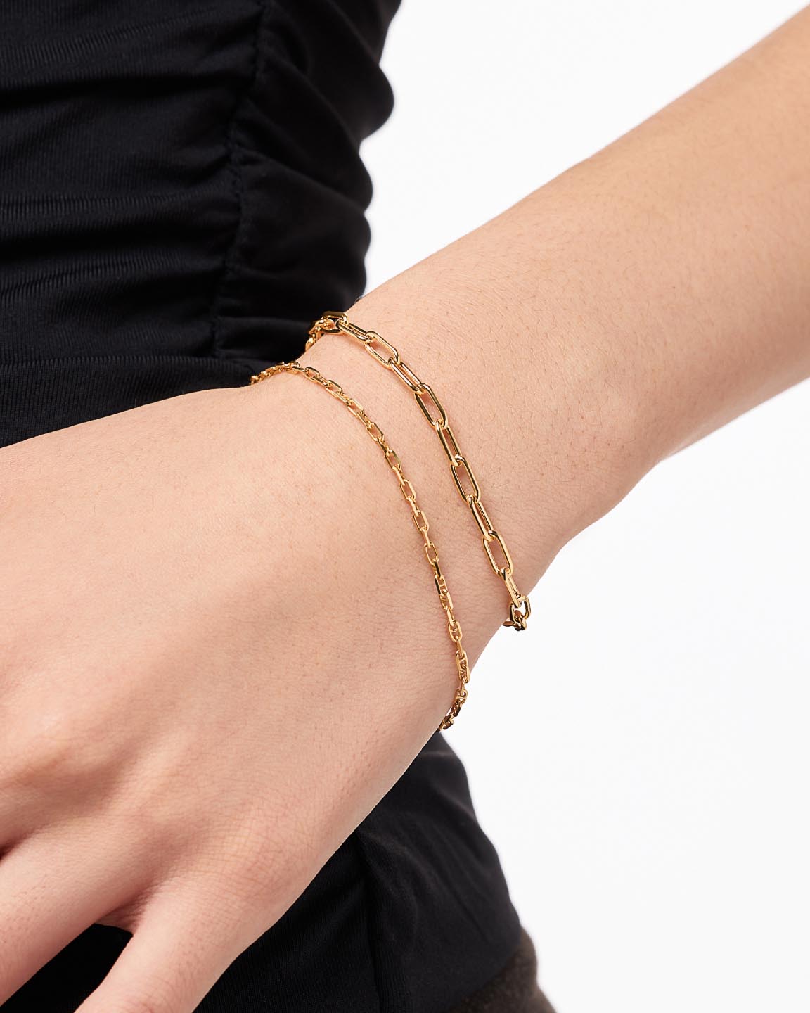 18K gold-plated - Large Paperclip Bracelet by MAVERA