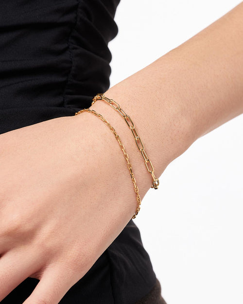 18K gold-plated - Large Paperclip Bracelet by MAVERA