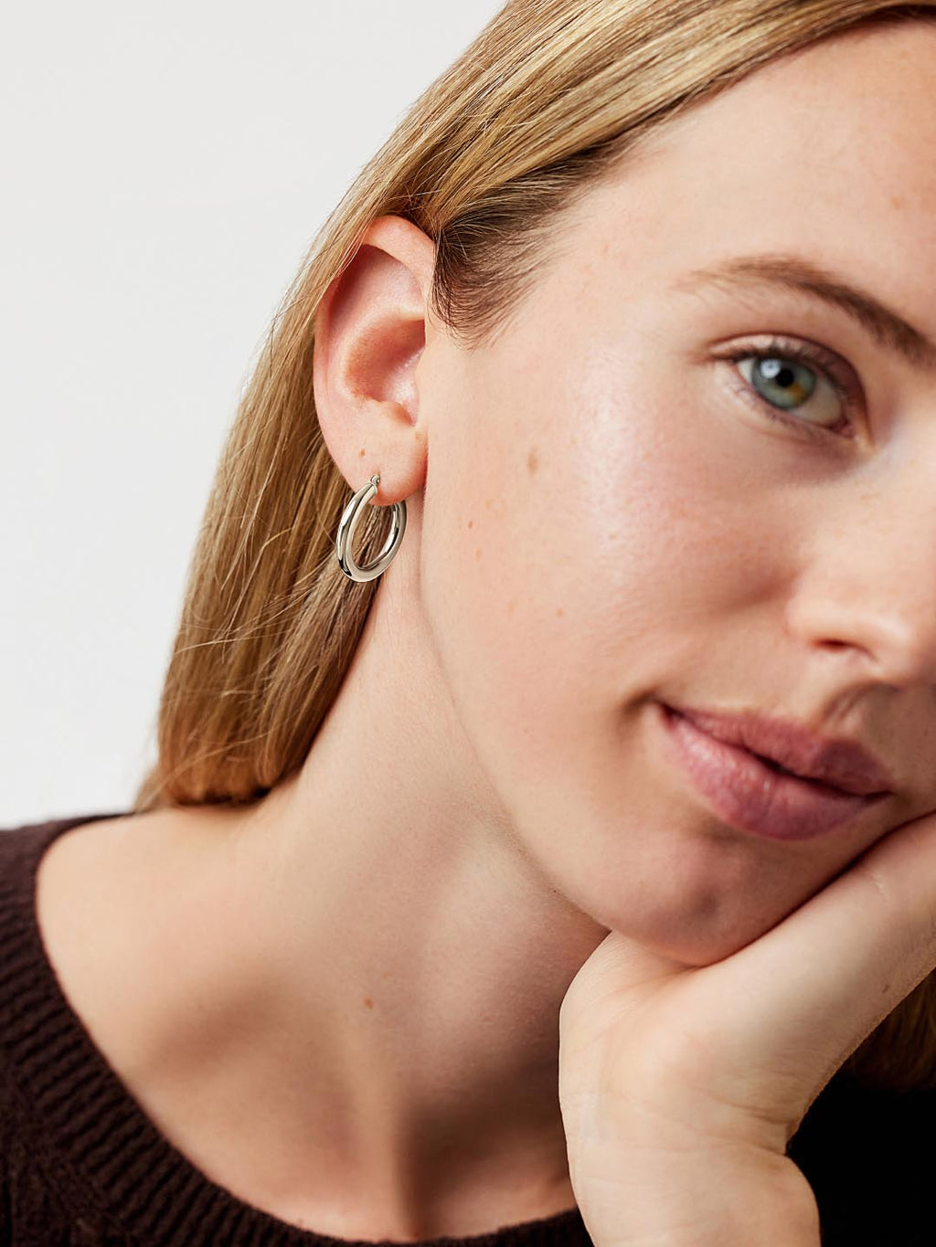 White Gold Hoop Earrings - White Gold Classic Hoops Medium by MAVERA