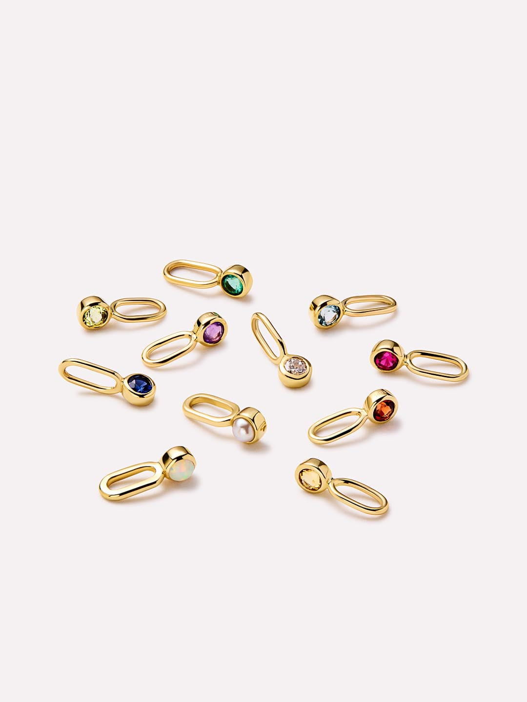 18K gold-plated - Emerald Mini Birthstone Charm by MAVERA