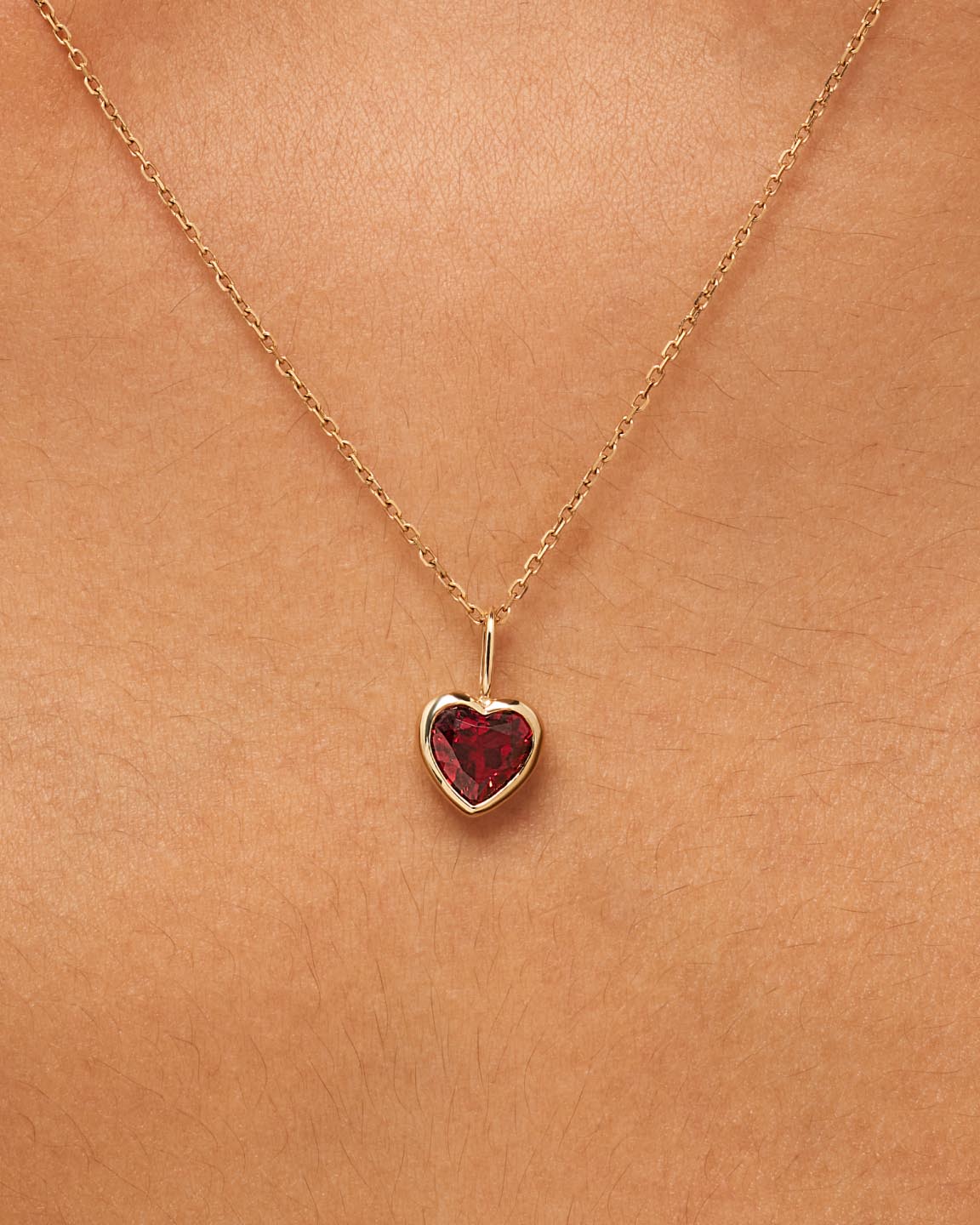18K gold-plated - Heirloom Heart Charm by MAVERA