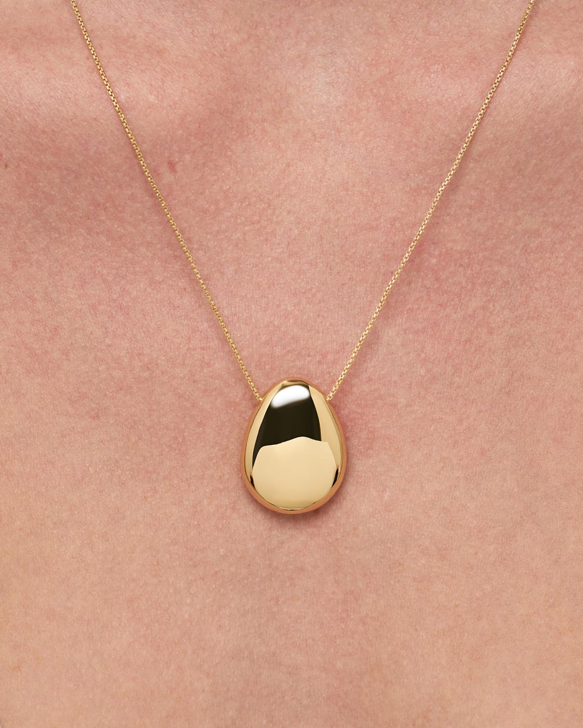 Gold Pendant - Pebble Large by MAVERA