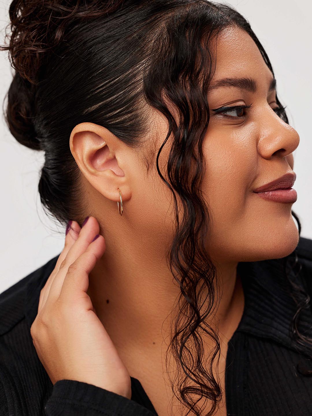 Small Gold Hoop Earrings - Gold Slim Hoops Medium by MAVERA
