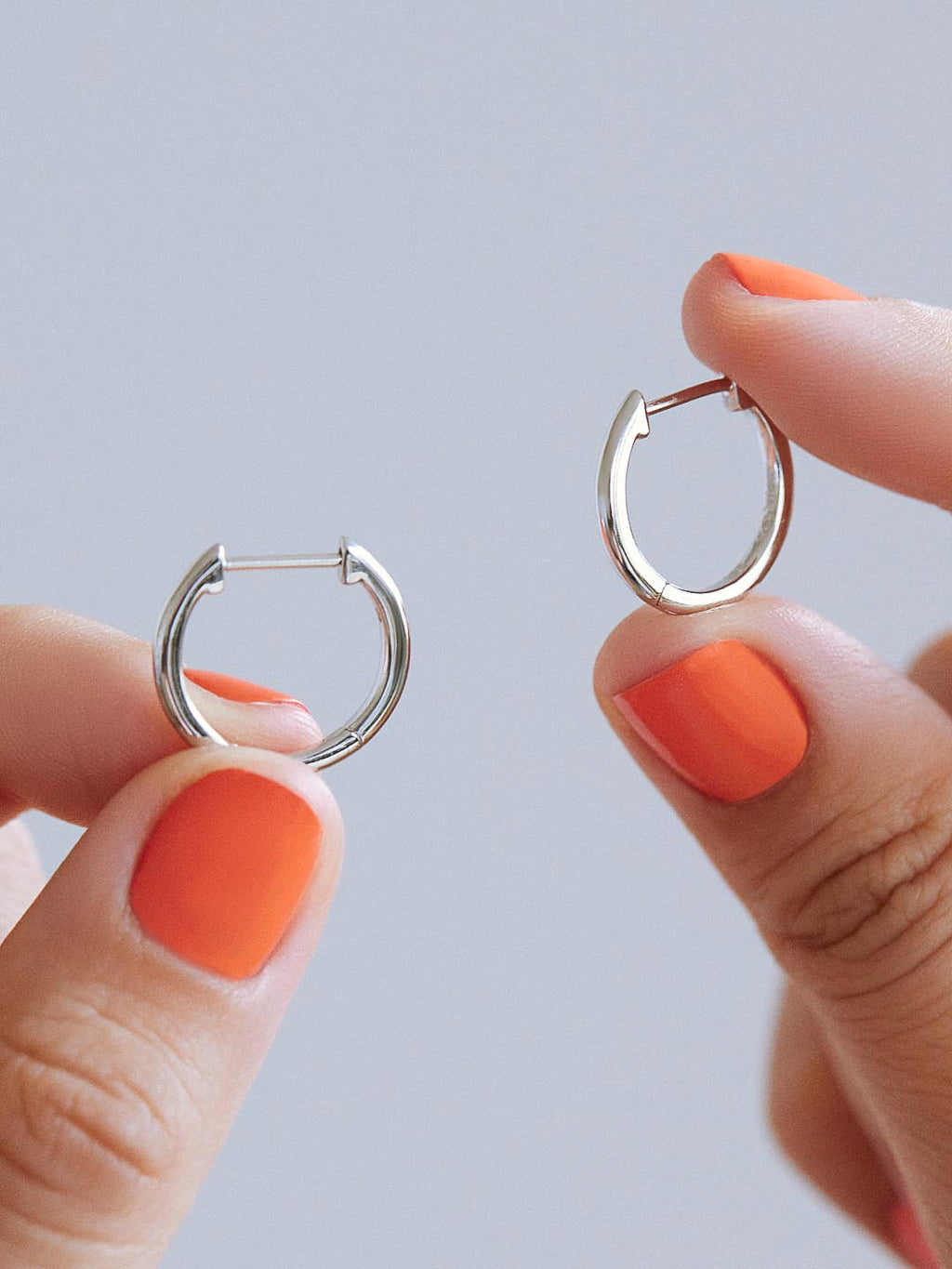 Small Slim Endless Hoops - Lo Small Silver by MAVERA
