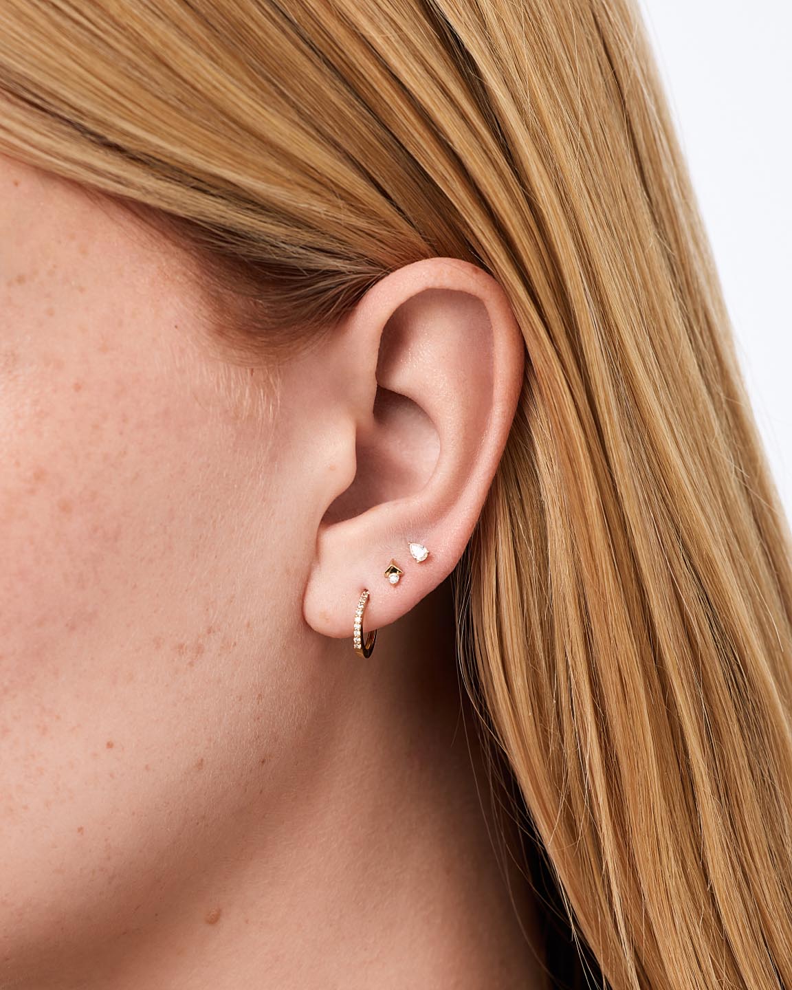 18K gold-plated - Diamond Pear Flatback Studs by MAVERA