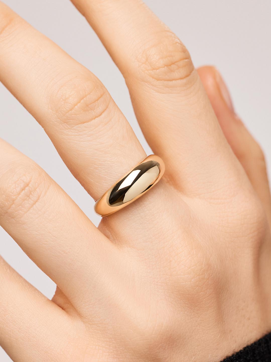 18K gold-plated - Gold Medium Dome Ring by MAVERA