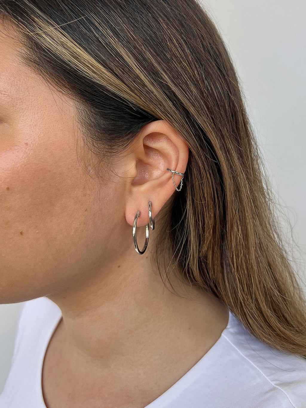 Small Slim Endless Hoops - Lo Small Silver by MAVERA