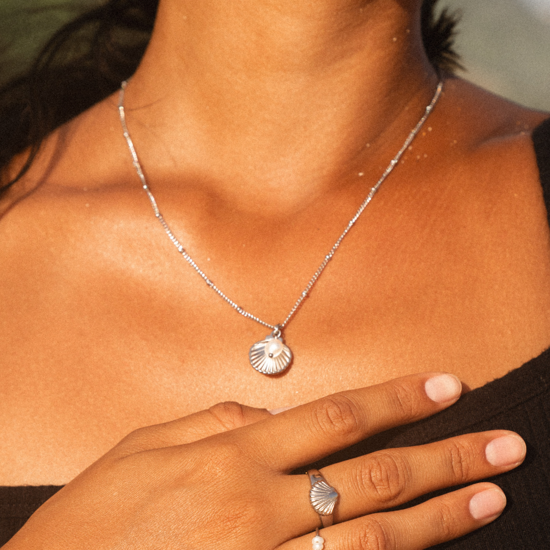 Seashell Pearl Necklace
