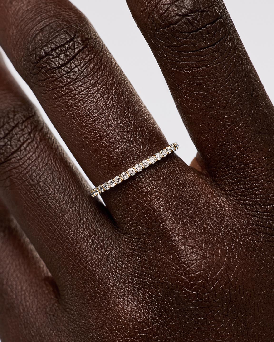 18K gold-plated - Eternity Diamond Ring (1/2 ctw) by MAVERA