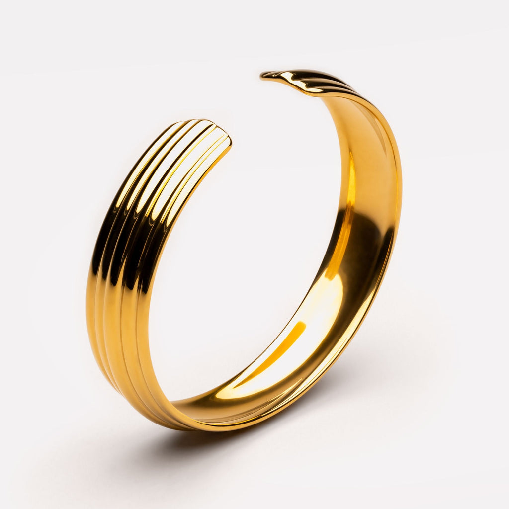 Bold Gold Bangle