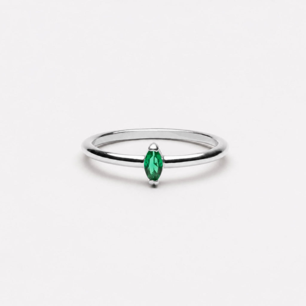 Dainty Greensplash Ring