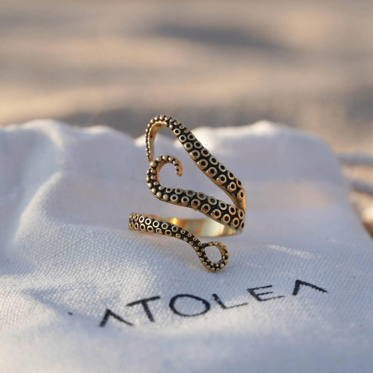 Gold Octopus Ring (5603982475432)