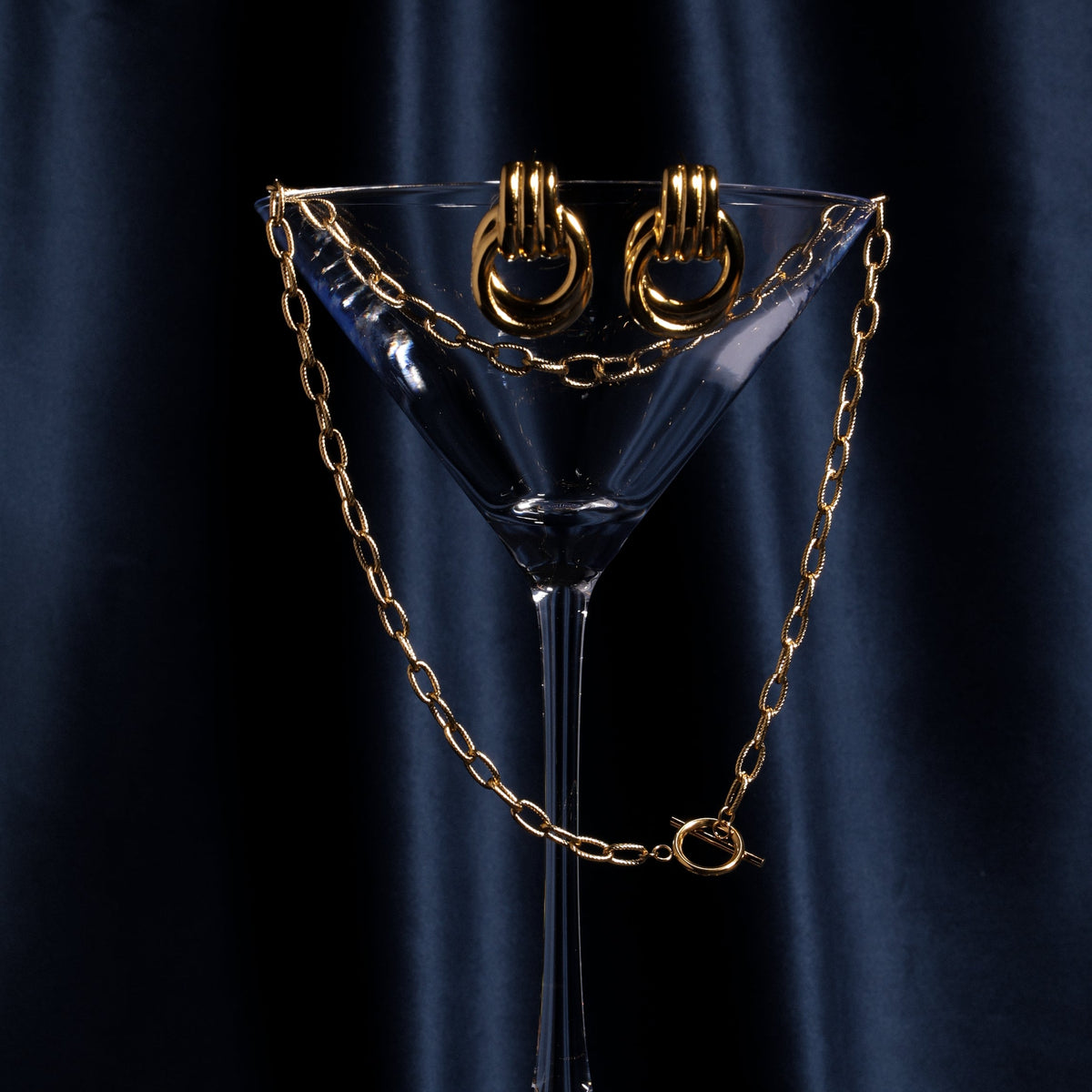 Gold Toggle Necklace