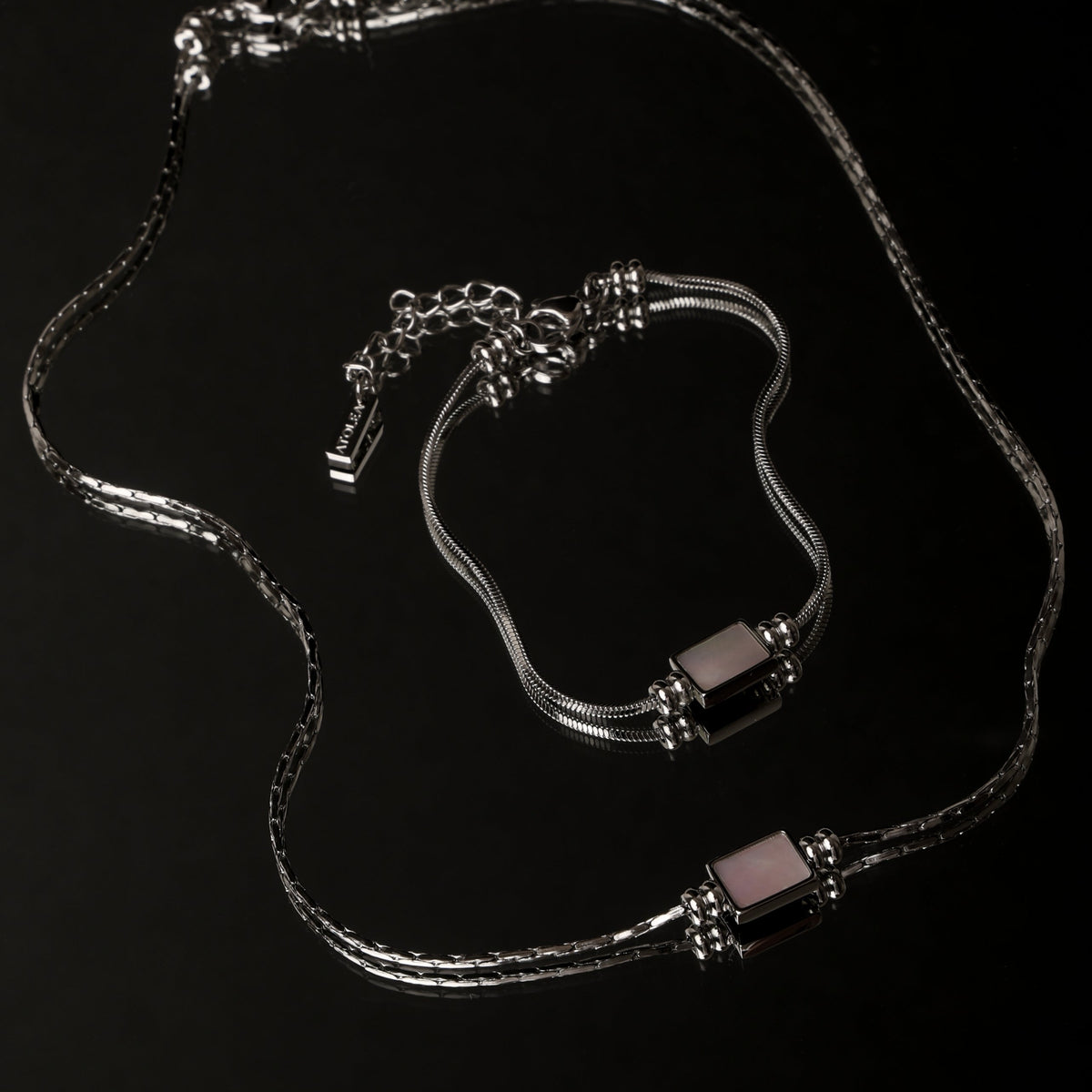 Lune Necklace Silver