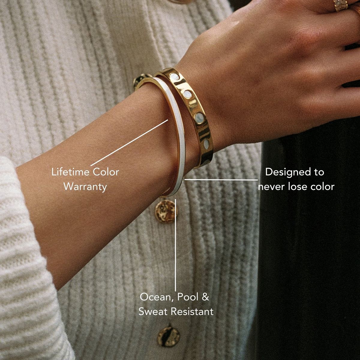 Minimal Halo Bangle