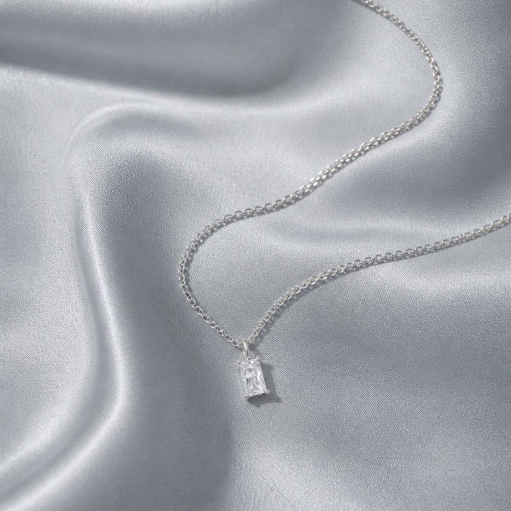 Silver Glow Necklace