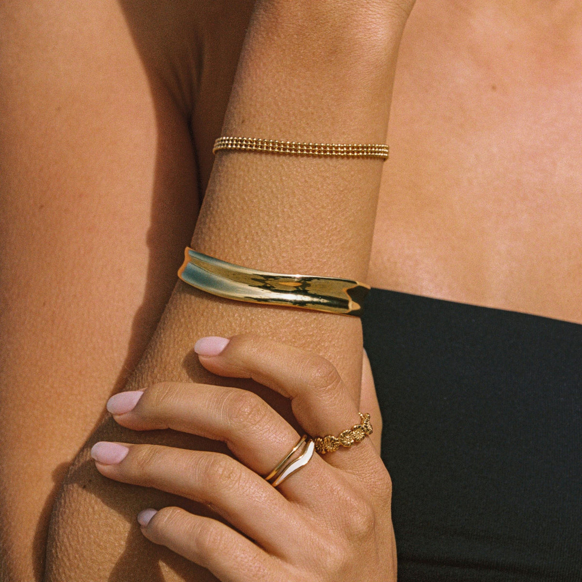 Statement Gold Cuff